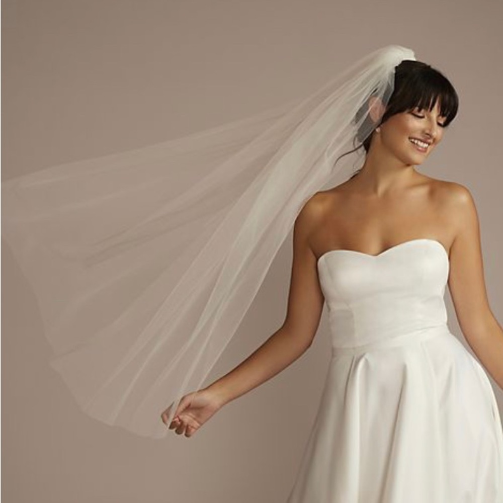 DB Studio Reimagine Mid Length Tulle Wedding Veil